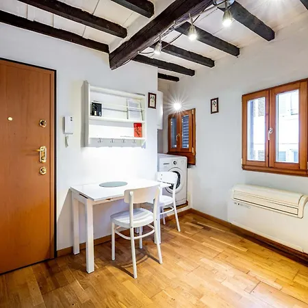 Apartamento Roommo Carmine *