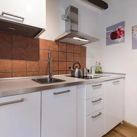 Apartamento Roommo Carmine *