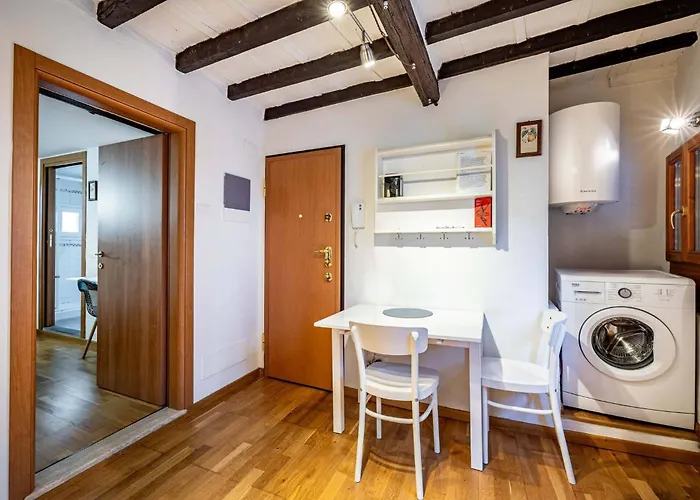 Roommo Carmine *